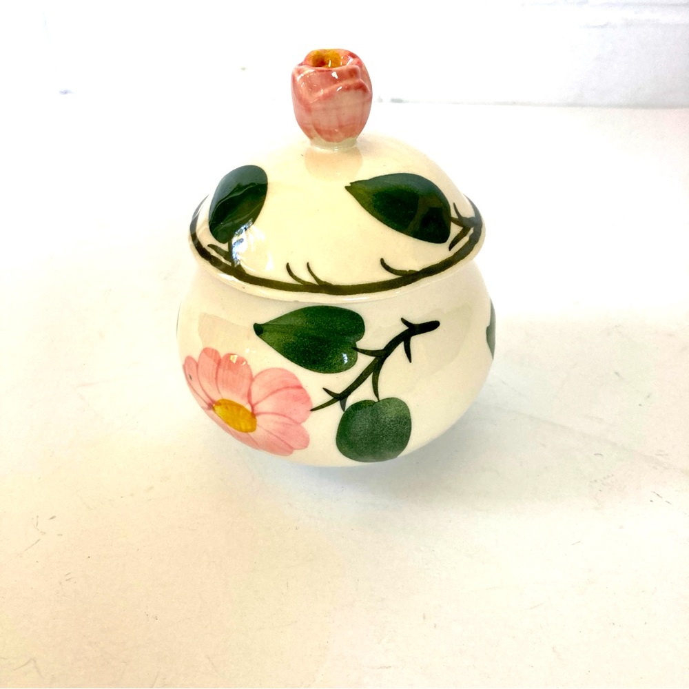 Jelly Jam Pot and lid by Villeroy and Boch Wild Rose pattern